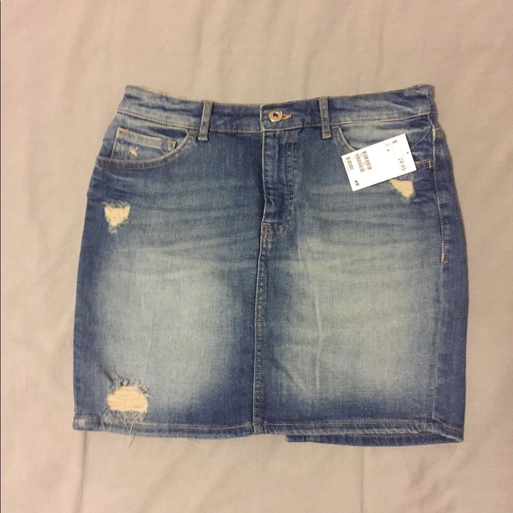 NWT H&M Regular Wash Denim Jean Skirt